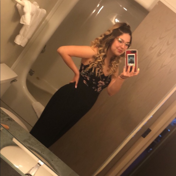 Torrid Long Jumpsuit ••• 00/10 - Picture 4 of 5